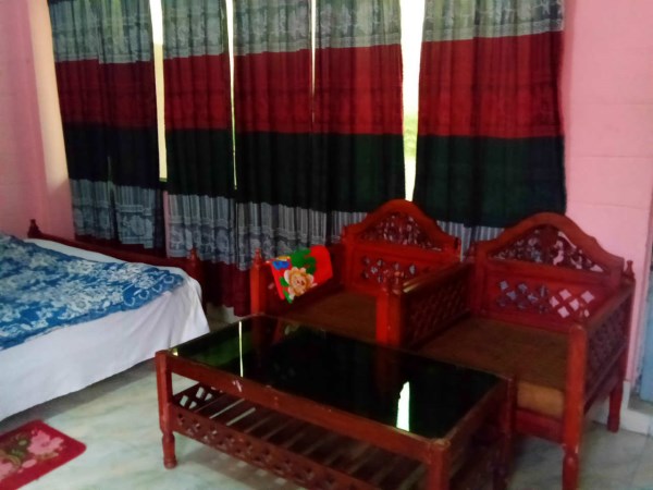 Couple Bed Non-AC (২ জন)