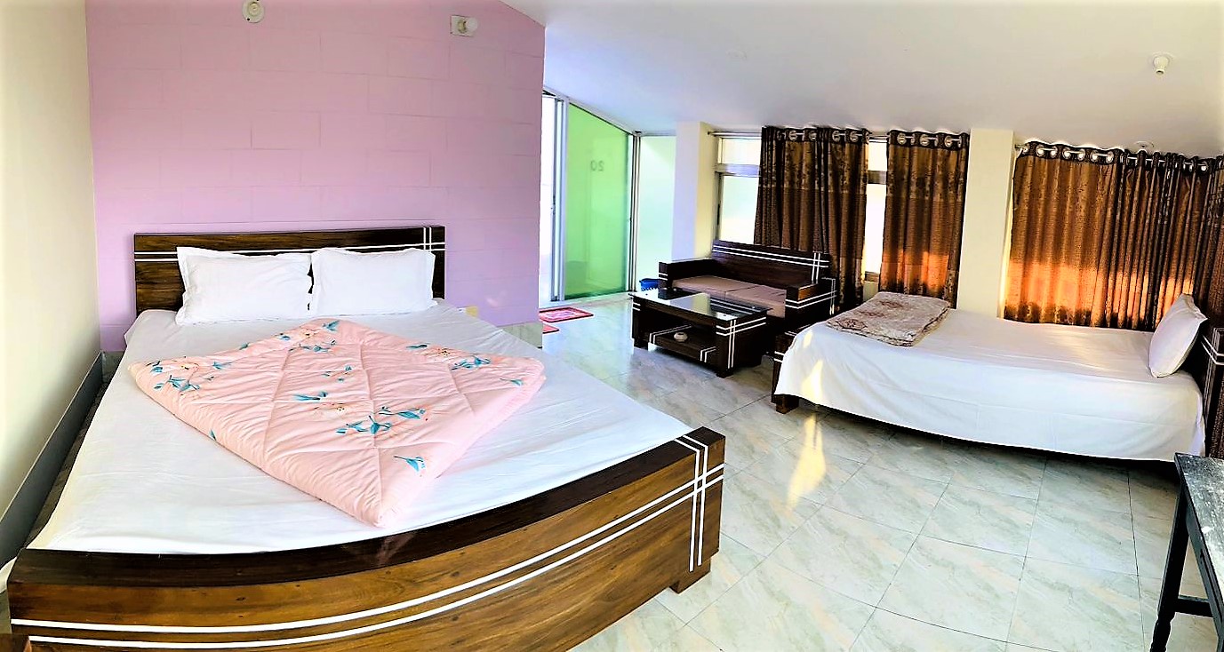 Double Bed AC Room (৪ জন)