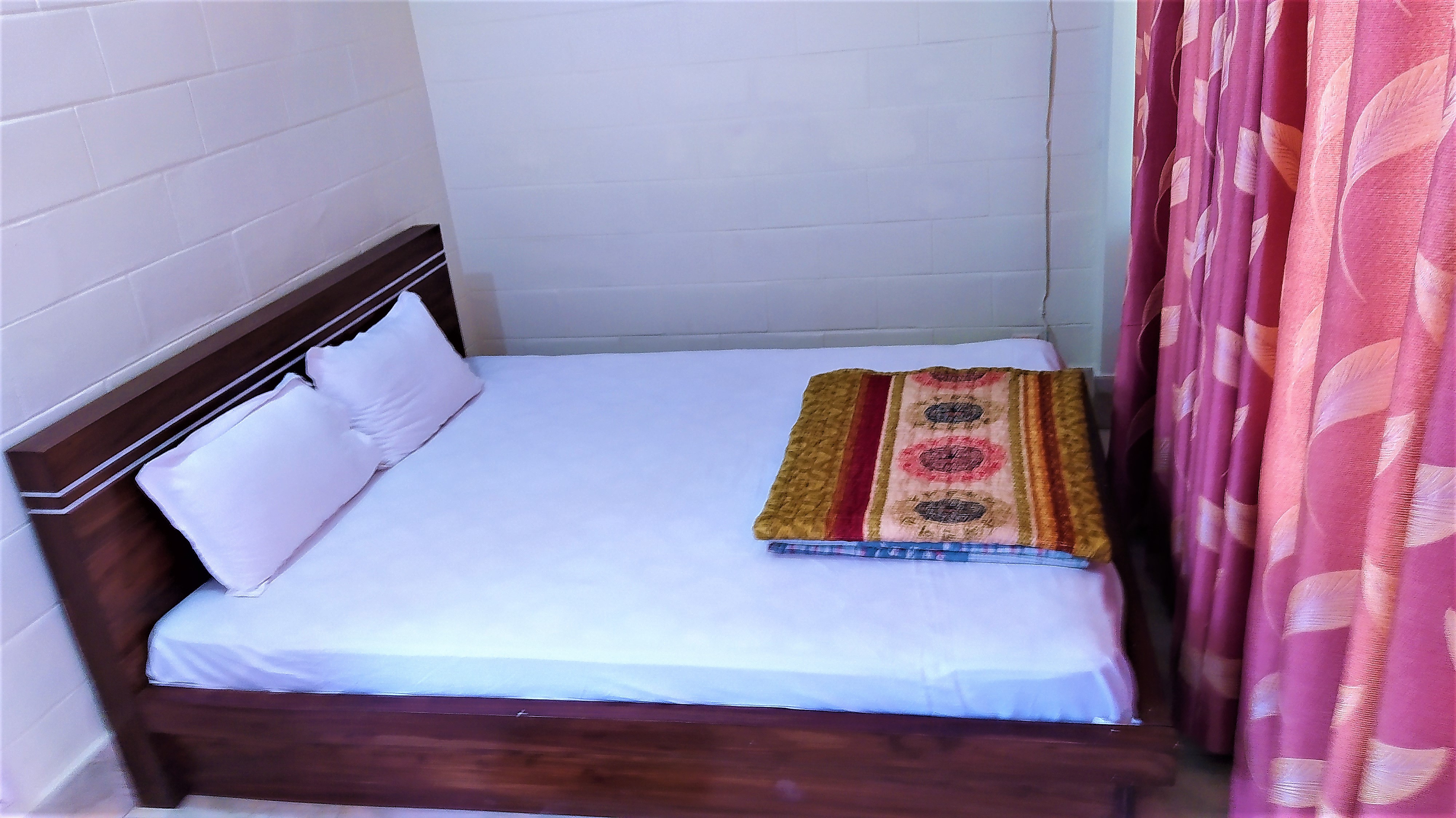 AC Couple Bed (২ জন)